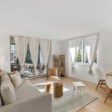 Flat: & Convenience * Zurich